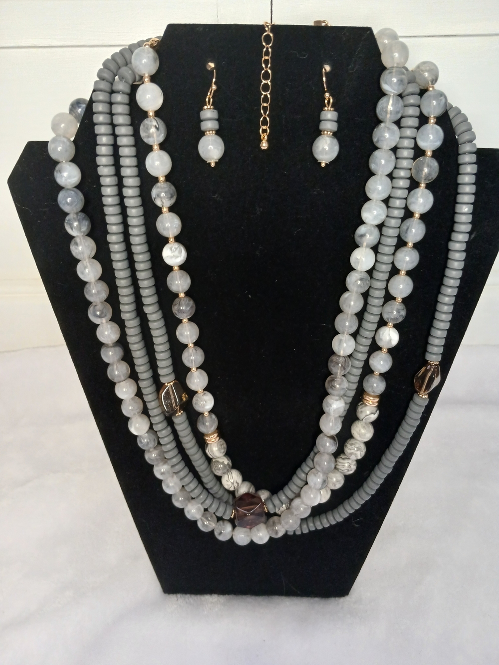 New Multi-Strand Grey Bead Semi-Preciousstone Necklace Set with Earrings